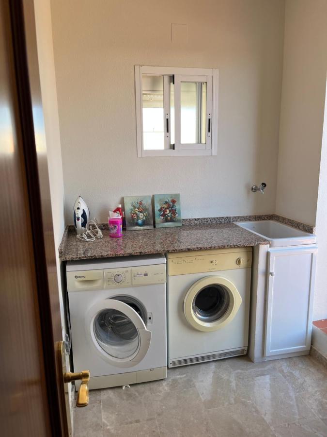 Casa Con Piscina Cerca De Sevilla المظهر الخارجي الصورة